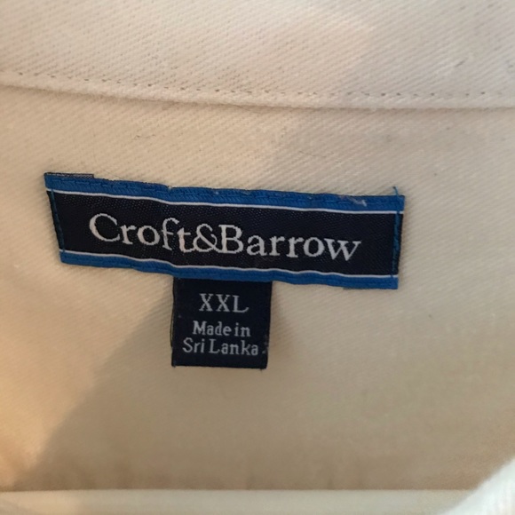 Cream Croft & Barrow Button Up w/ brown buttons - Picture 3 of 3